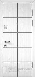 Фото «Белая дверь №13» в Лосино-Петровскому